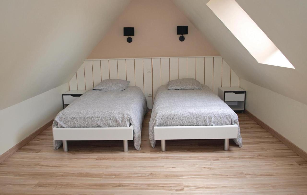 2 Bedroom Awesome Home In Mantallot Ngoại thất bức ảnh