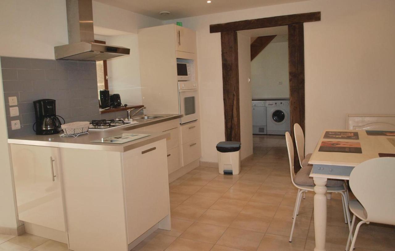 2 Bedroom Awesome Home In Mantallot Ngoại thất bức ảnh