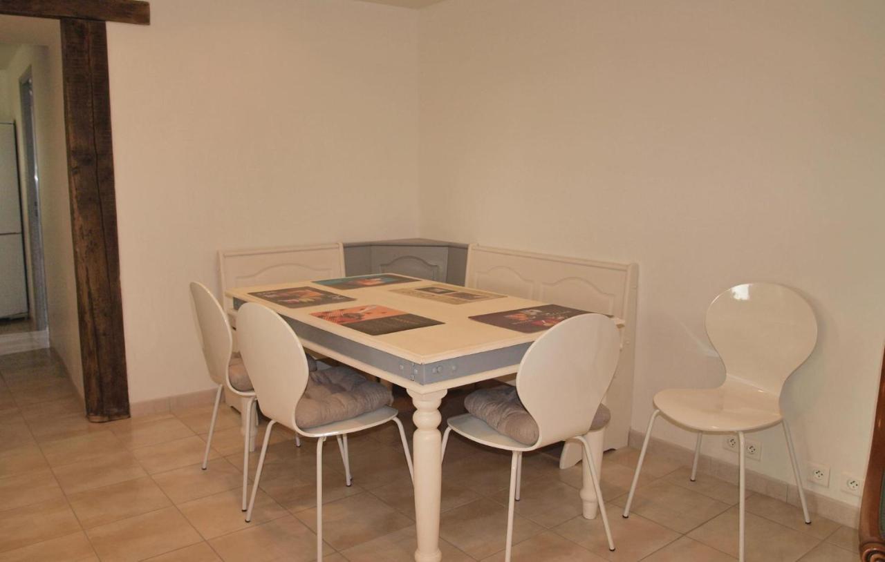 2 Bedroom Awesome Home In Mantallot Ngoại thất bức ảnh